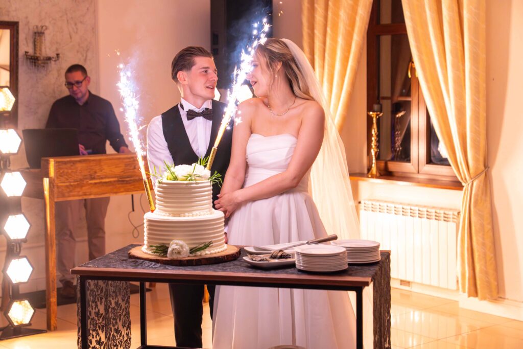 Tort weselny